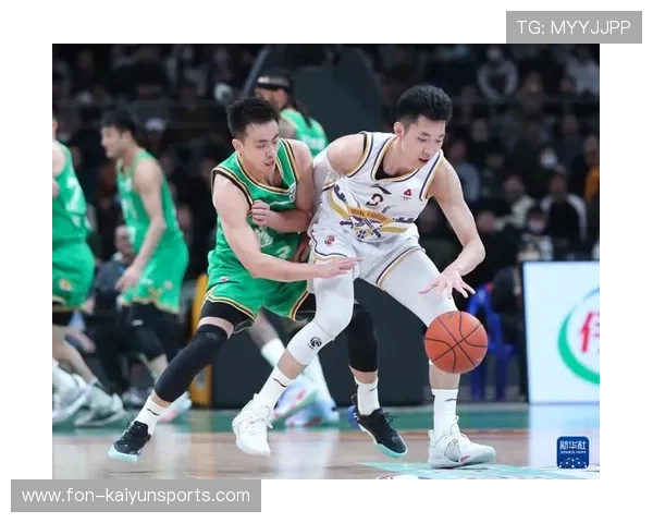 CBA 球员在赛后主动学习对手录像被誉为专业态度