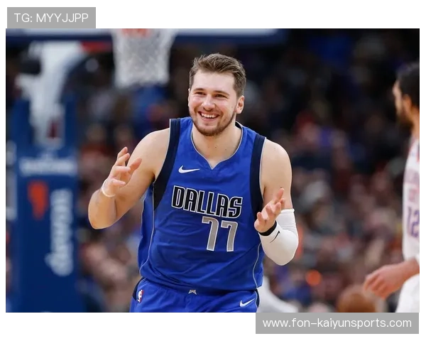 东契奇被夹击,独行侠空间被撕开 东契奇被夹击,独行侠空间被撕开